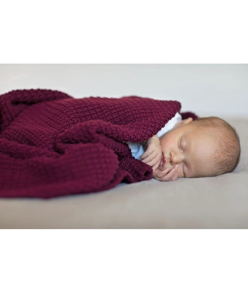 Knitted Organic Blanket Corn Knit color: burgundy